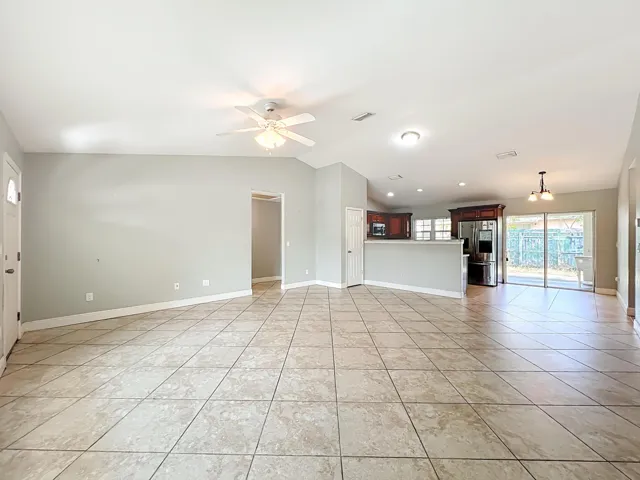 608 Masters Avenue-15