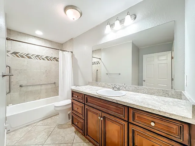 608 Masters Avenue-31