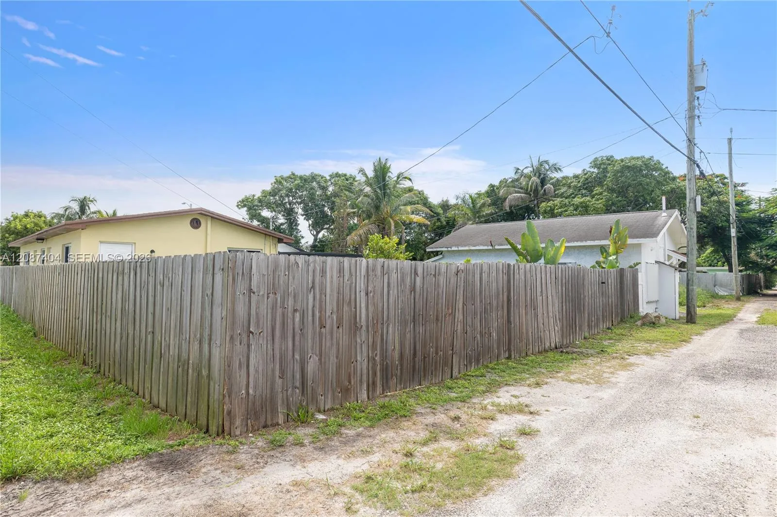 Rear alley access