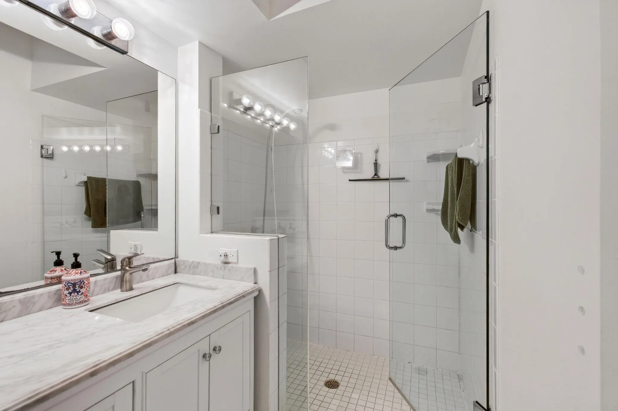 ENSUITE