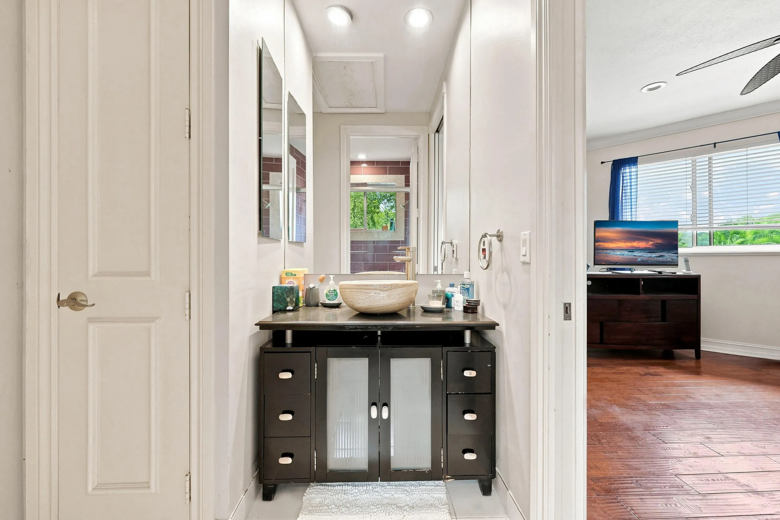 Bath room upstairs II 48_453a4897 retuch