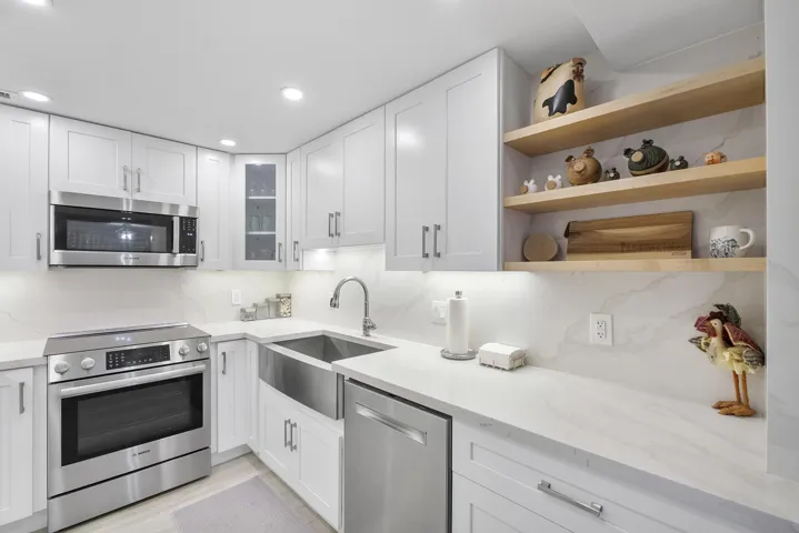 1900 S Ocean Blvd 14T_023