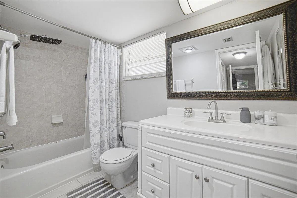 17-Bathroom