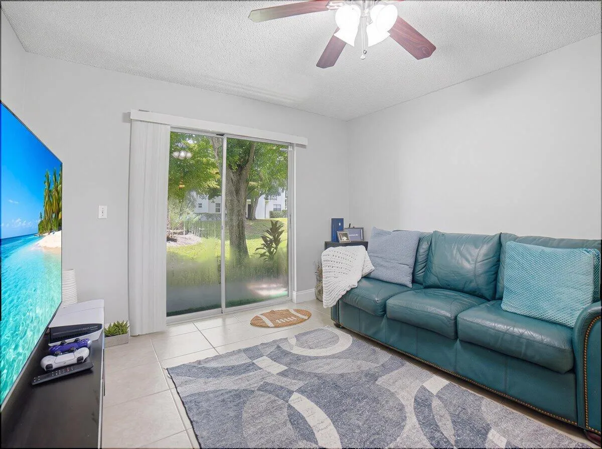 03-Livingroom