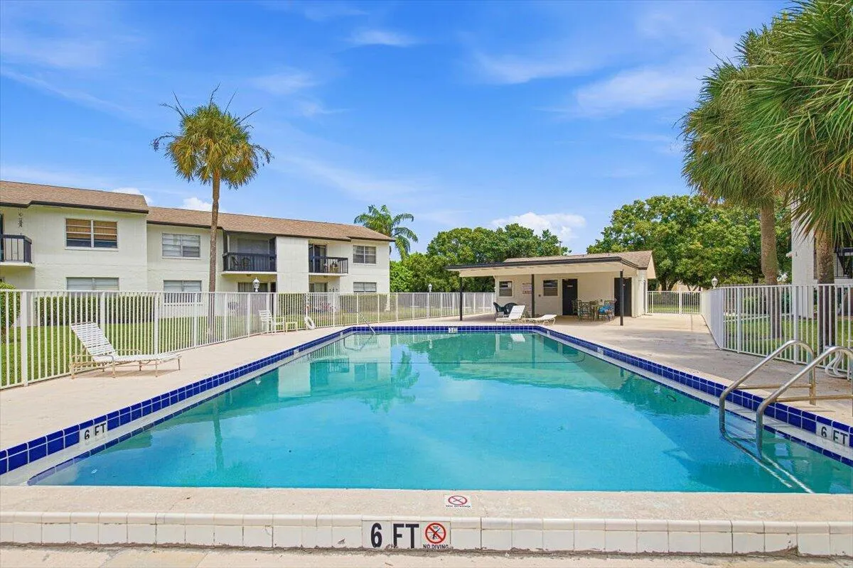 11-Pool-B