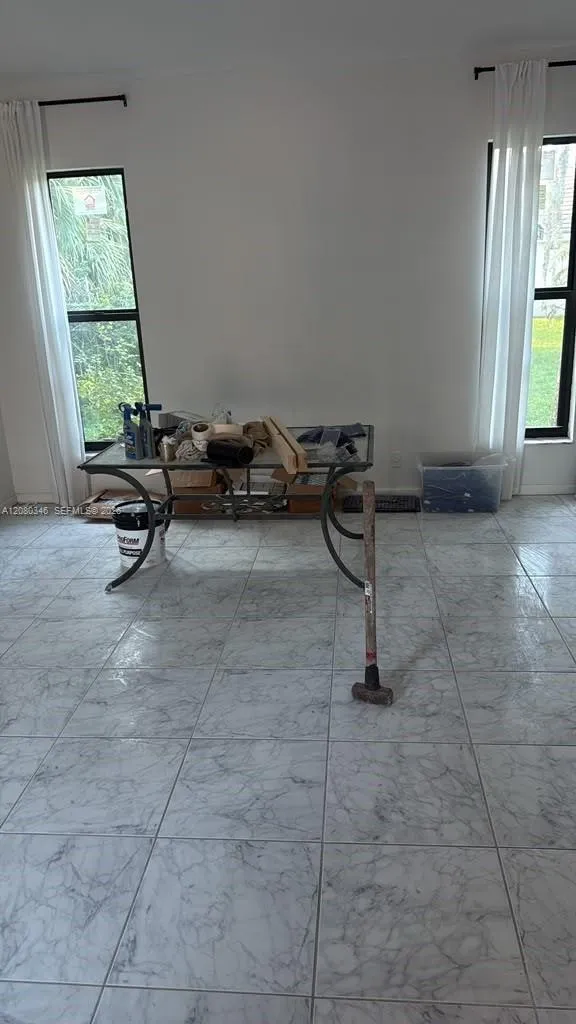 Photo 36