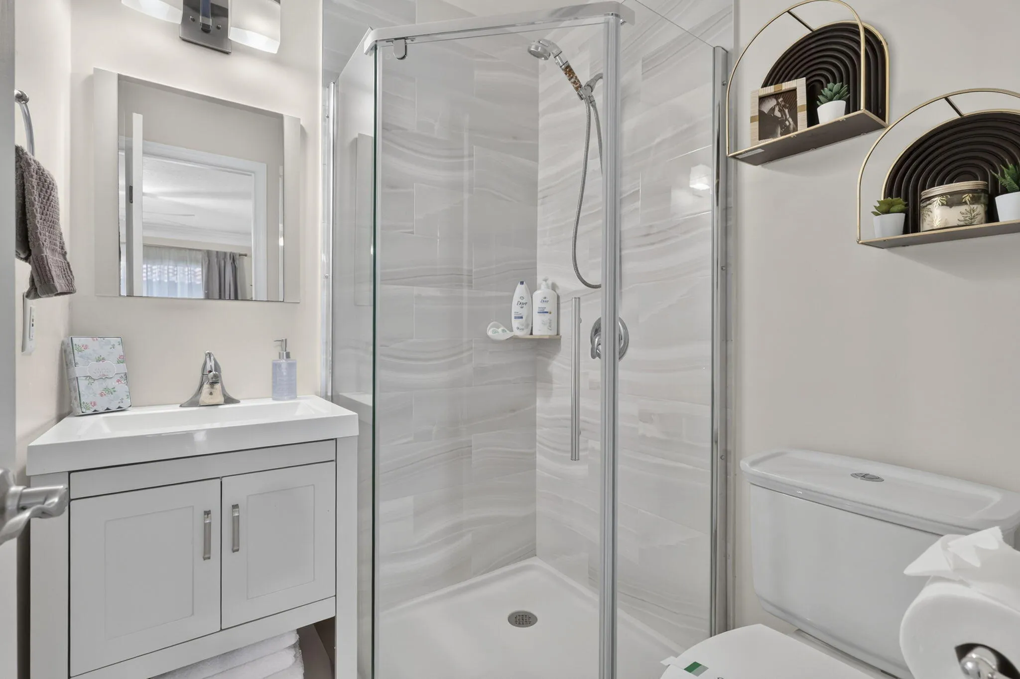 2nd Bathroom