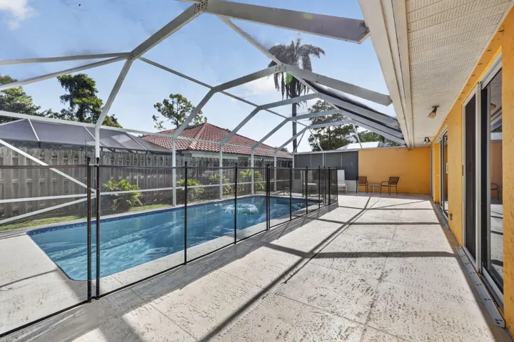 Pool / Patio