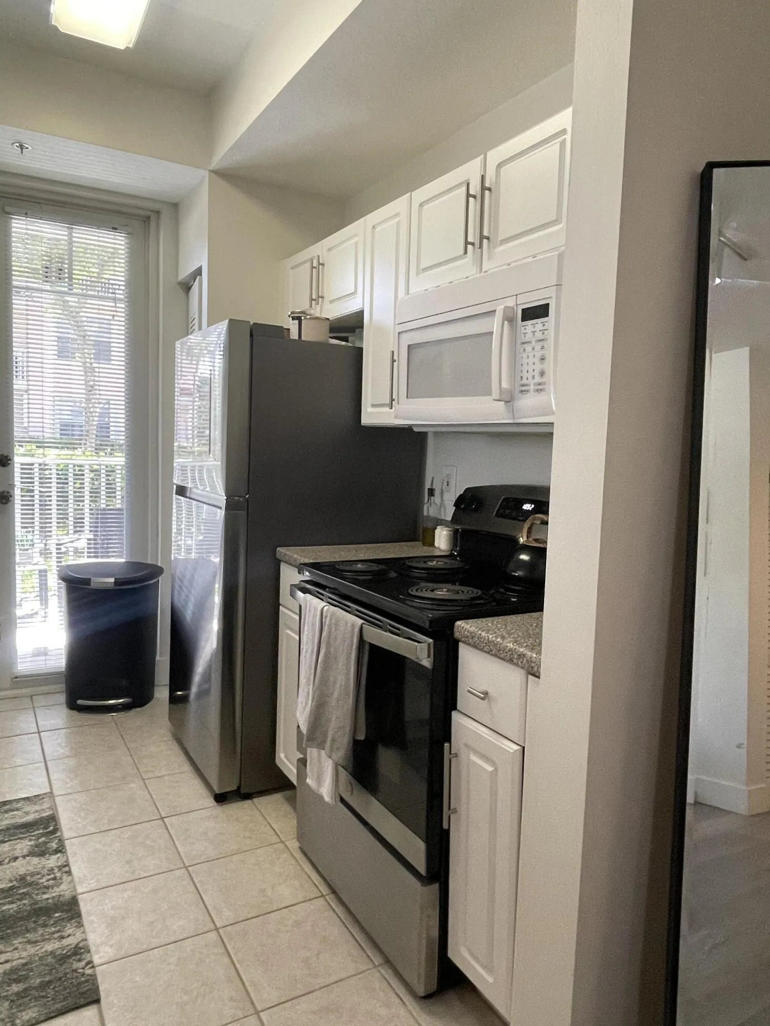 1116 University Blvd. #11 Kitchen