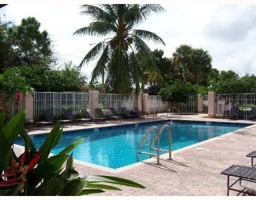 Abacoa pool