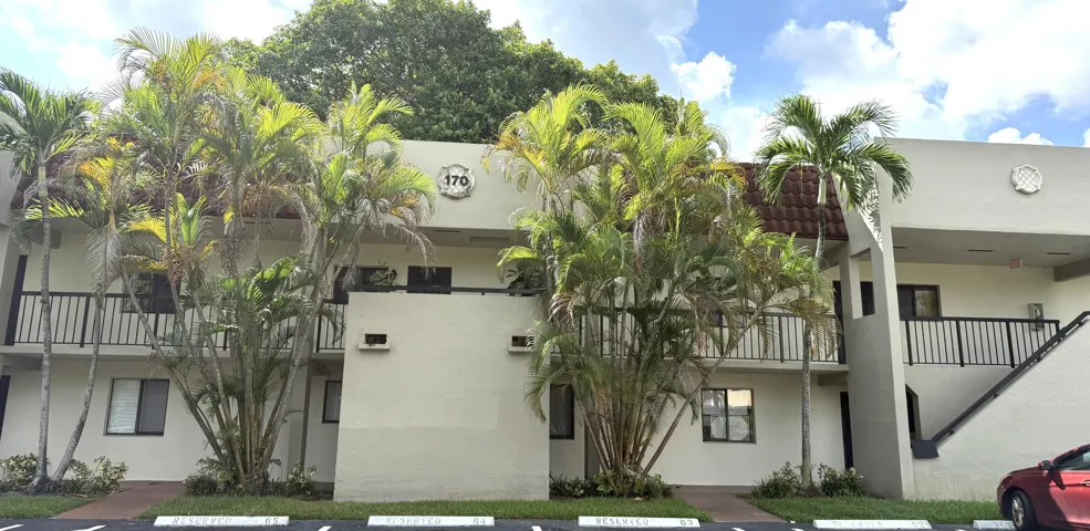 170 nw front building
