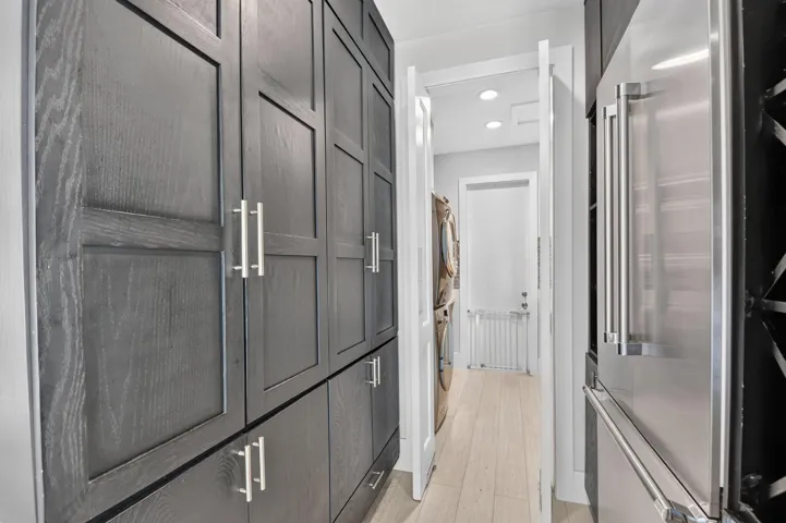 Frig Pantry