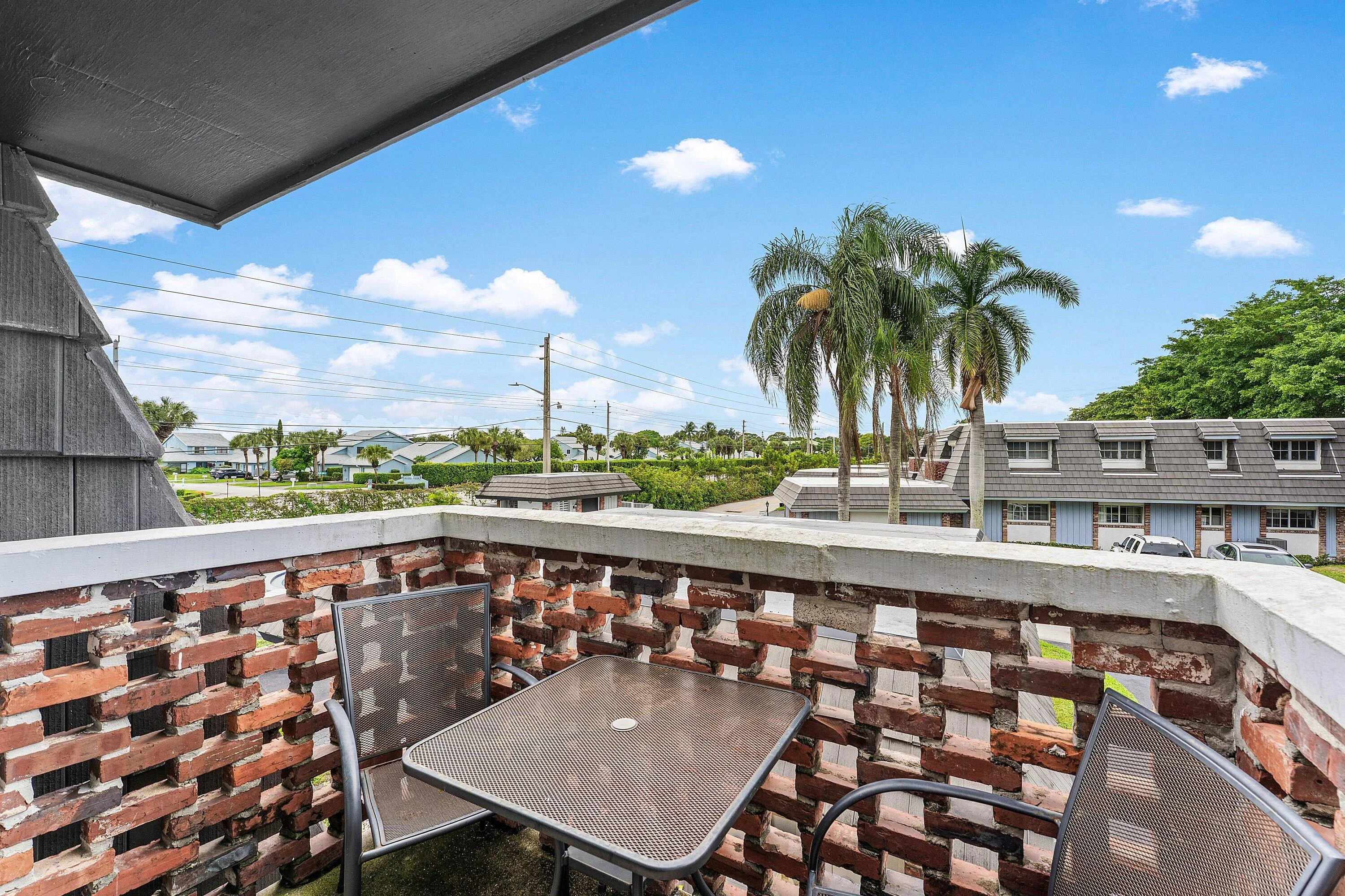 020-408PineTreeCourt-12-Atlantis-FL-3346