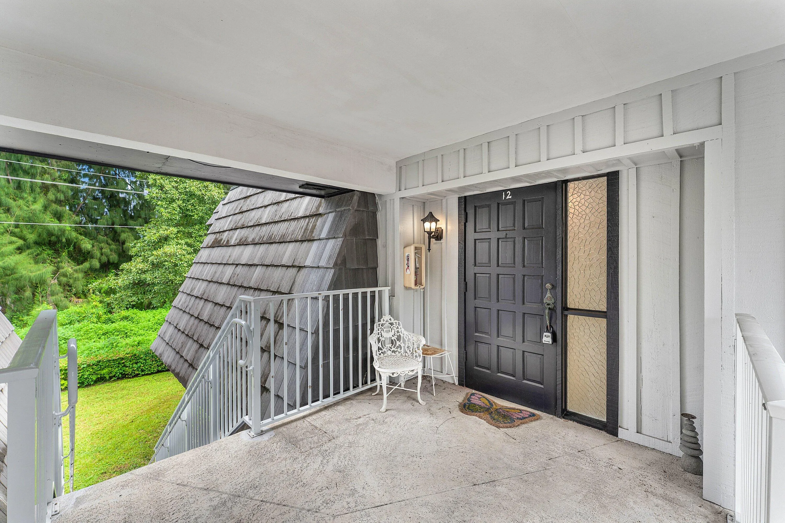 003-408PineTreeCourt-12-Atlantis-FL-3346
