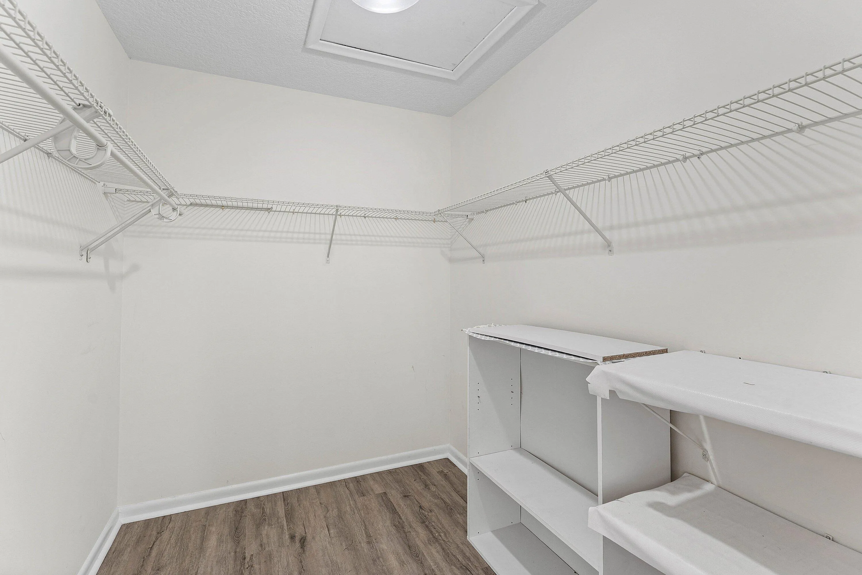 016-408PineTreeCourt-12-Atlantis-FL-3346