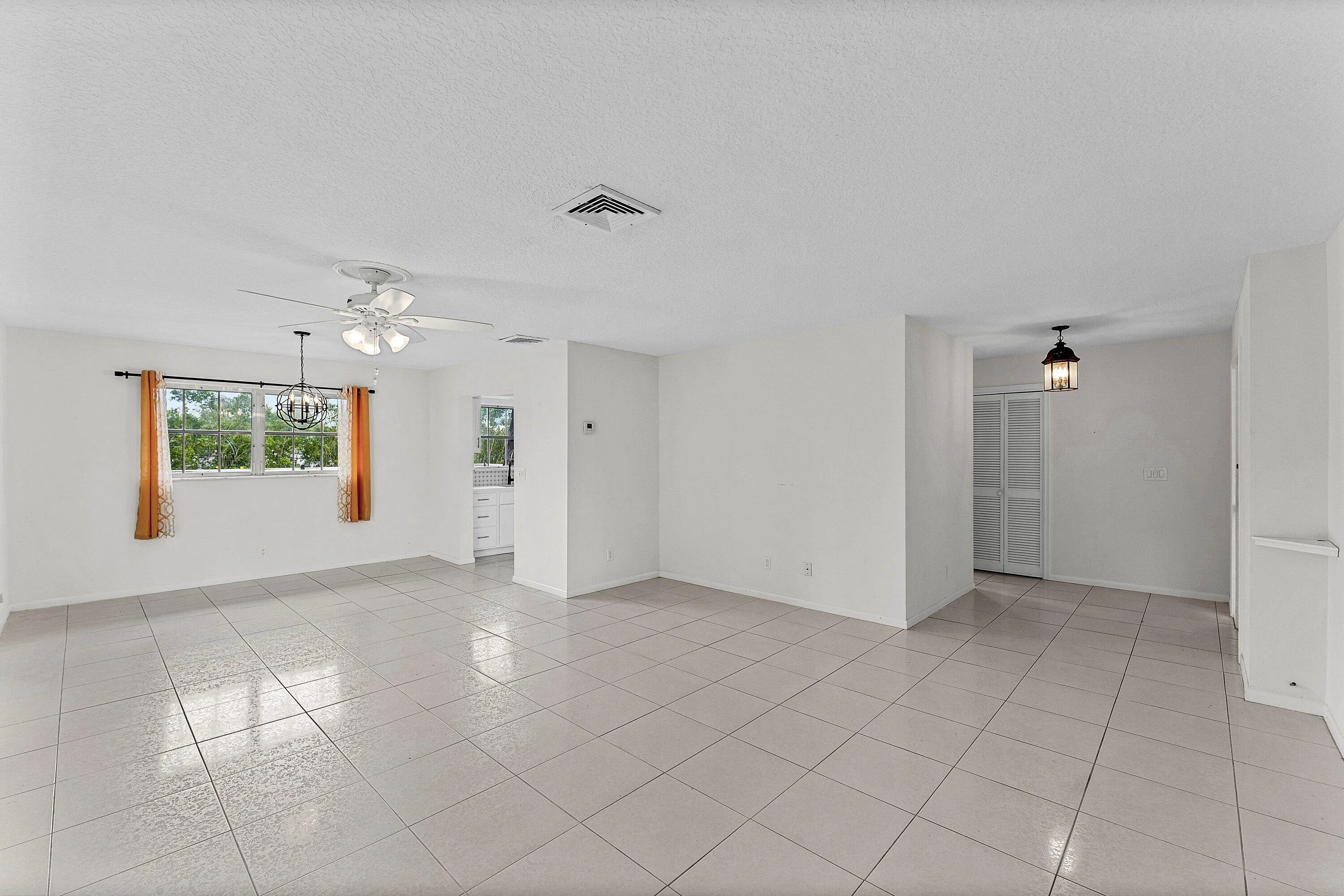 009-408PineTreeCourt-12-Atlantis-FL-3346