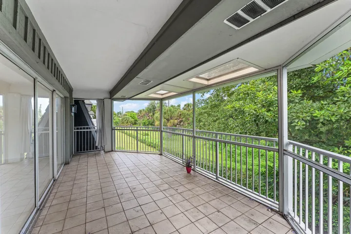 022-408PineTreeCourt-12-Atlantis-FL-3346