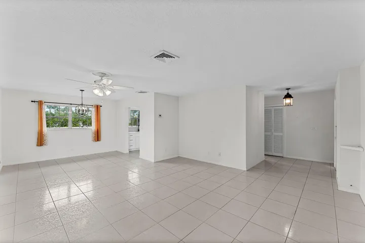 009-408PineTreeCourt-12-Atlantis-FL-3346