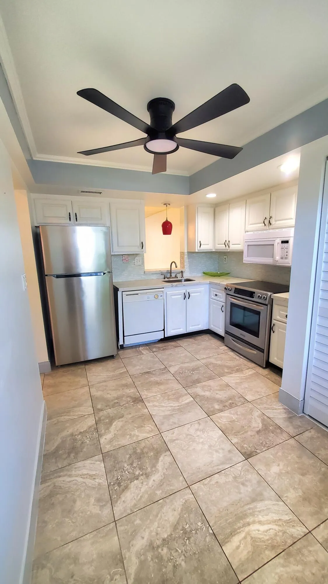 Kitchen With Breakfast Area