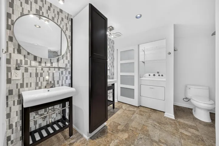 Full Bathroom ensuite
