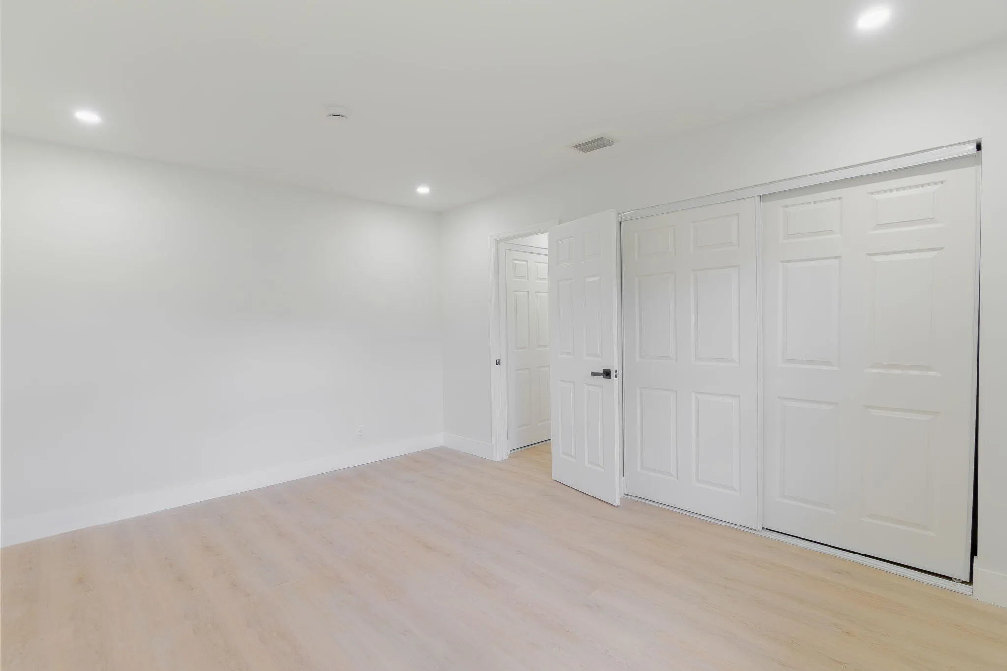 413-n-ware-dr-west-palm-beach-21-bedroom