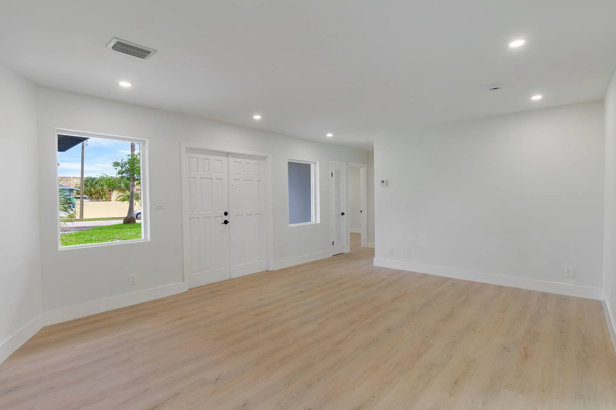 413-n-ware-dr-west-palm-beach-09-open-co