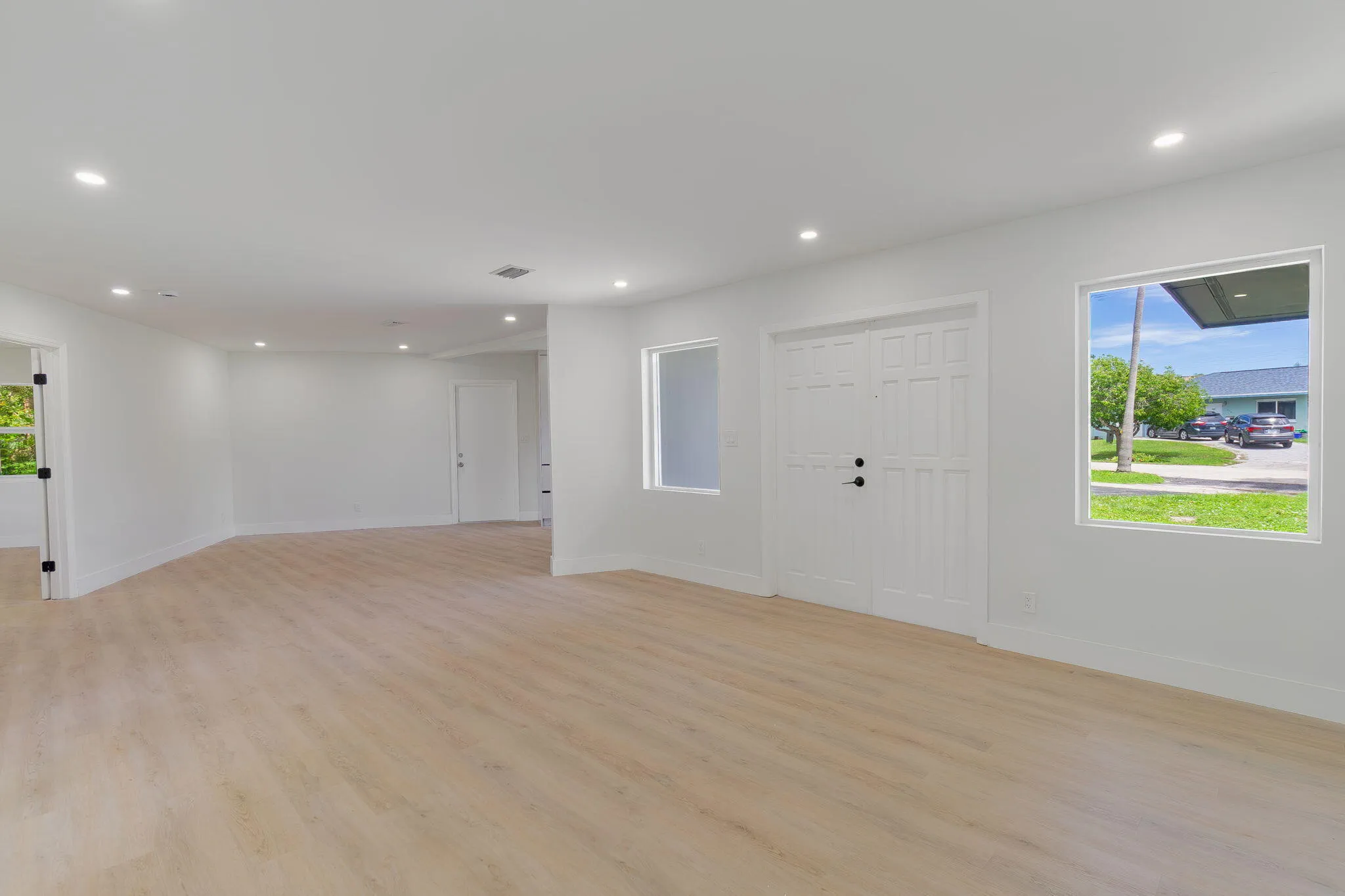 413-n-ware-dr-west-palm-beach-08-modern-