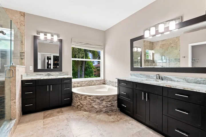051 - 2478 Westmont Ln - 12