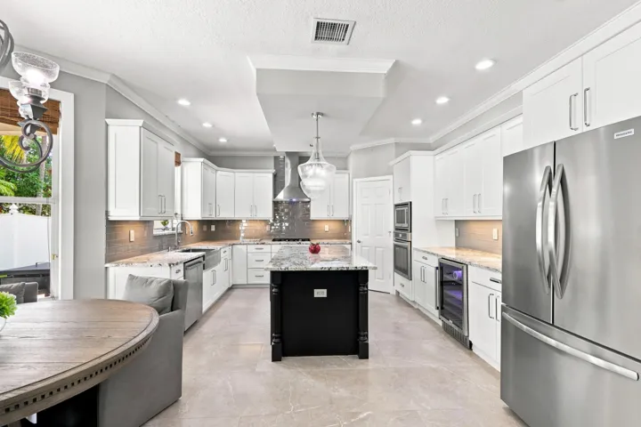 019 - 2478 Westmont Ln - 12
