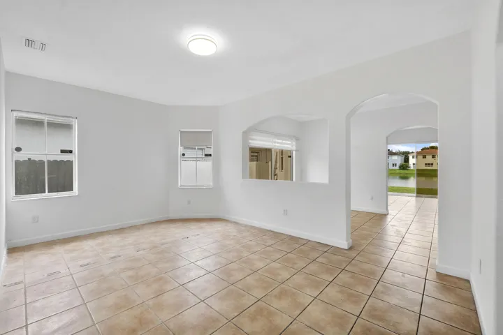 8911 NW 178th Ln_005