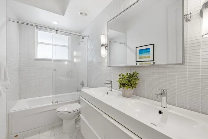8-web-or-mls-5742_Saint_Annes_Way_07572