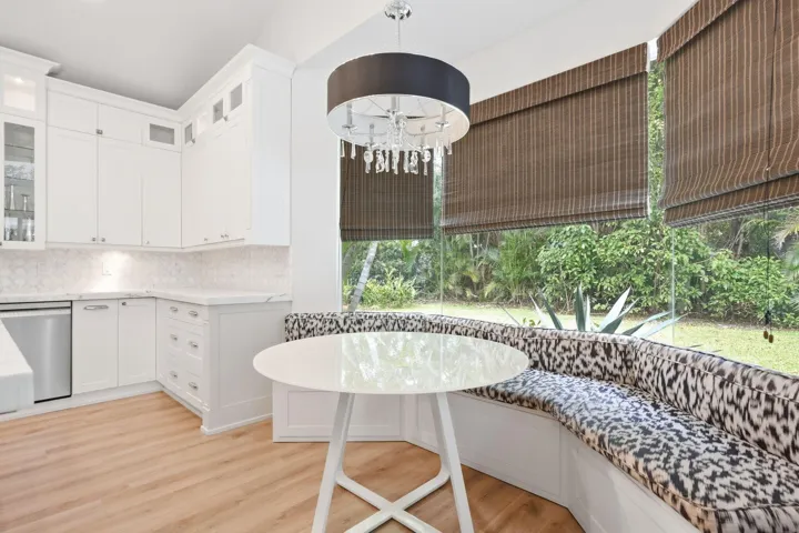 29-web-or-mls-5742_Saint_Annes_Way_07725