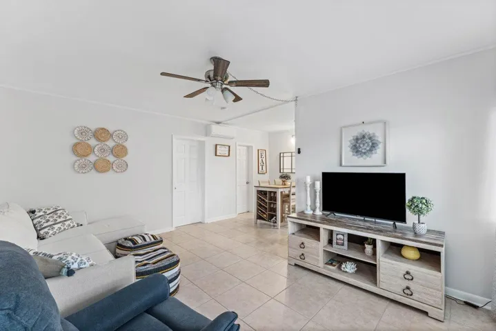 009-11Southwest4thAvenue-6-BocaRaton-FL-