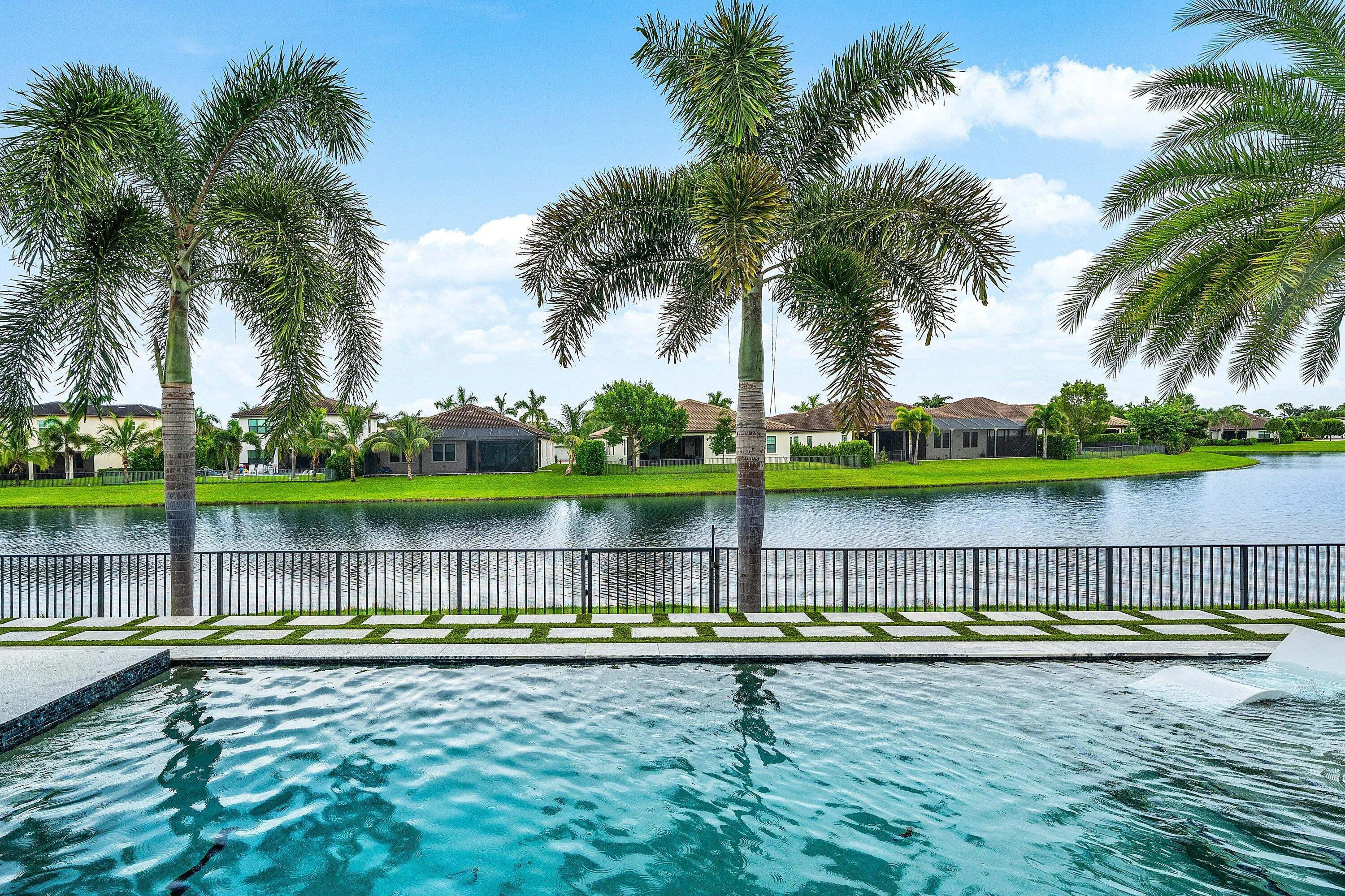 048-3138StrengLane-RoyalPalmBeach-FL-334