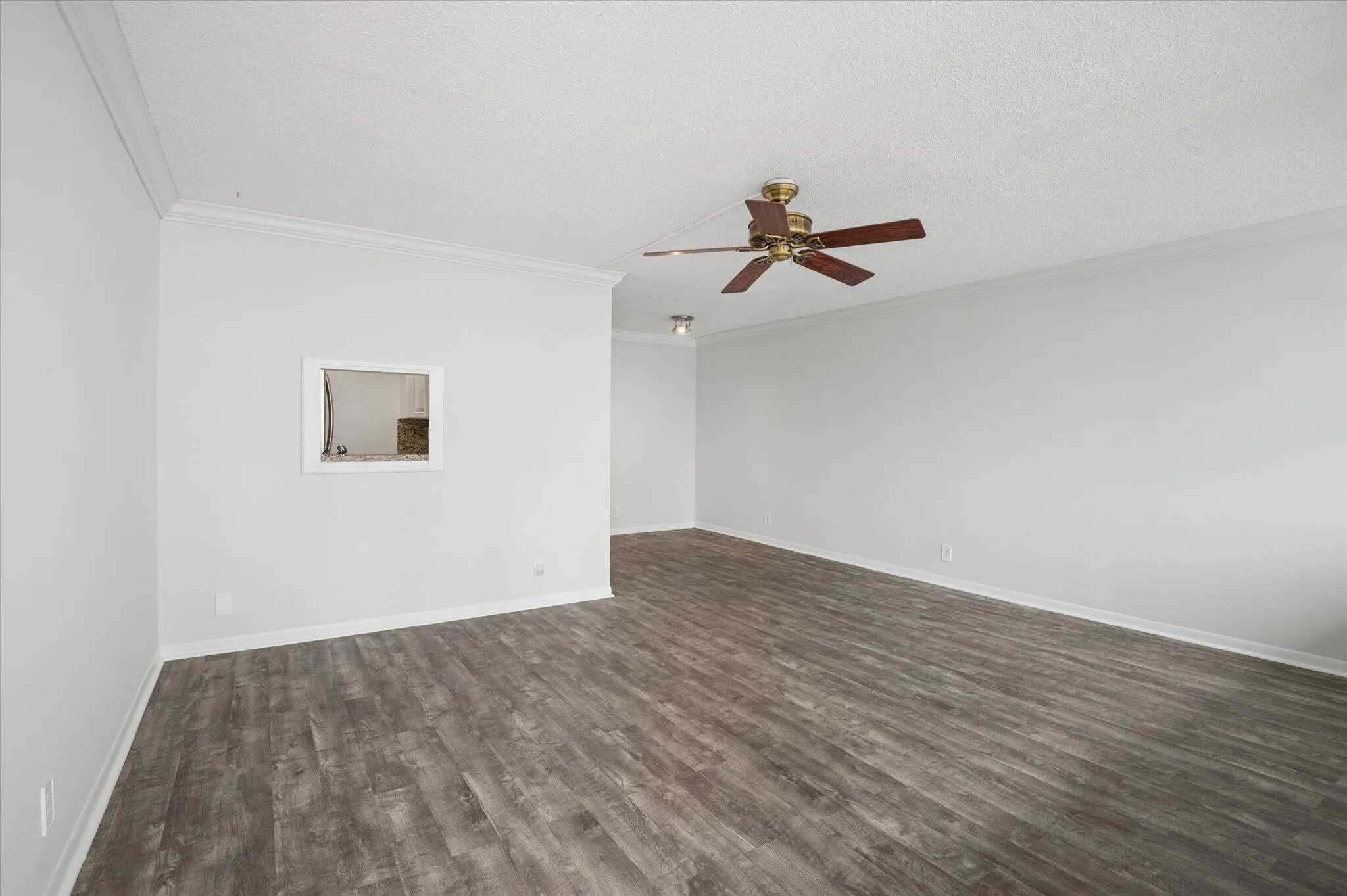 01-Carbonara-101 N Birch Rd #503-1