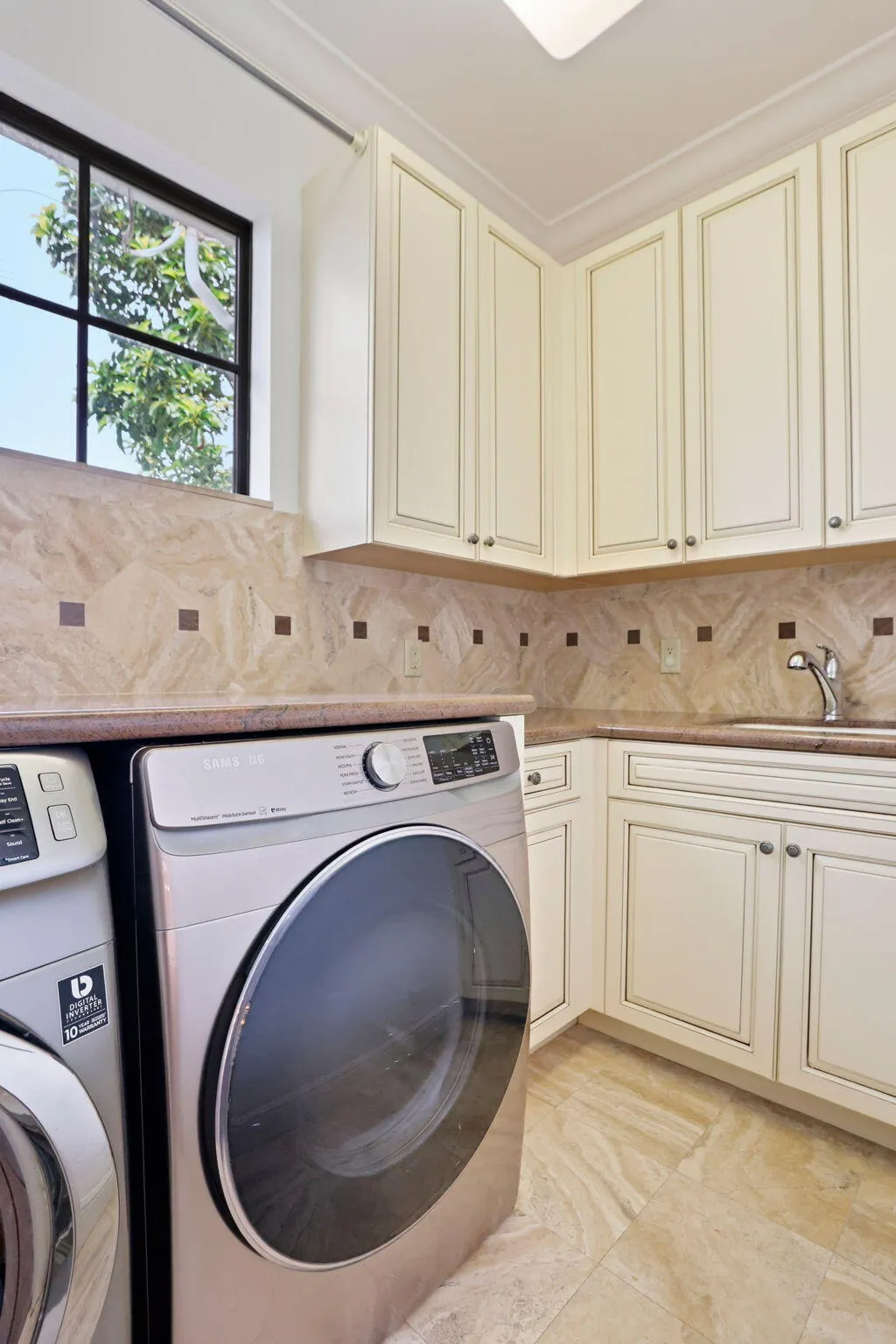 2nd Floor Laundry