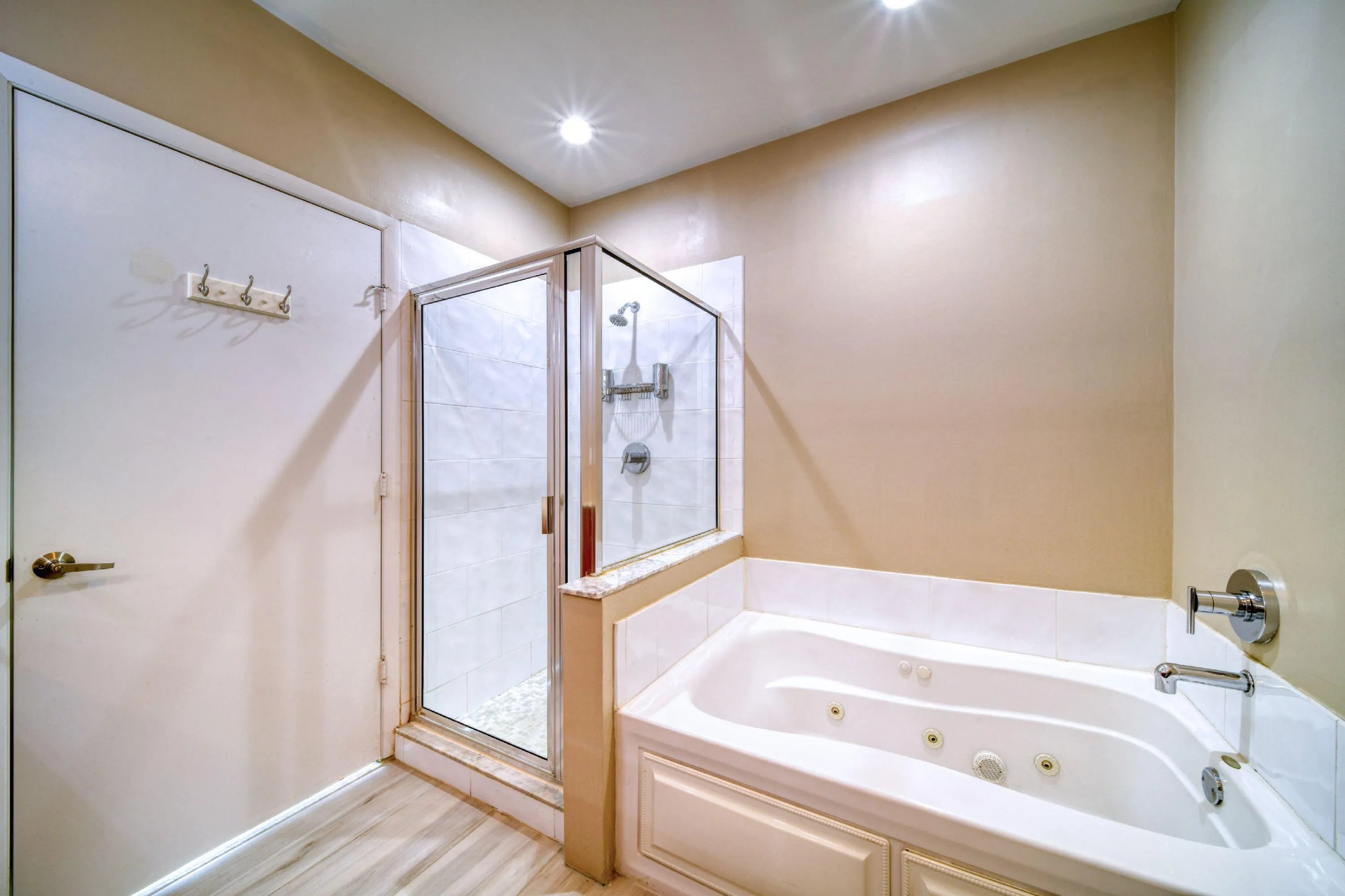 4 Master Bathroom 2