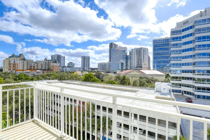 7 Balcony View