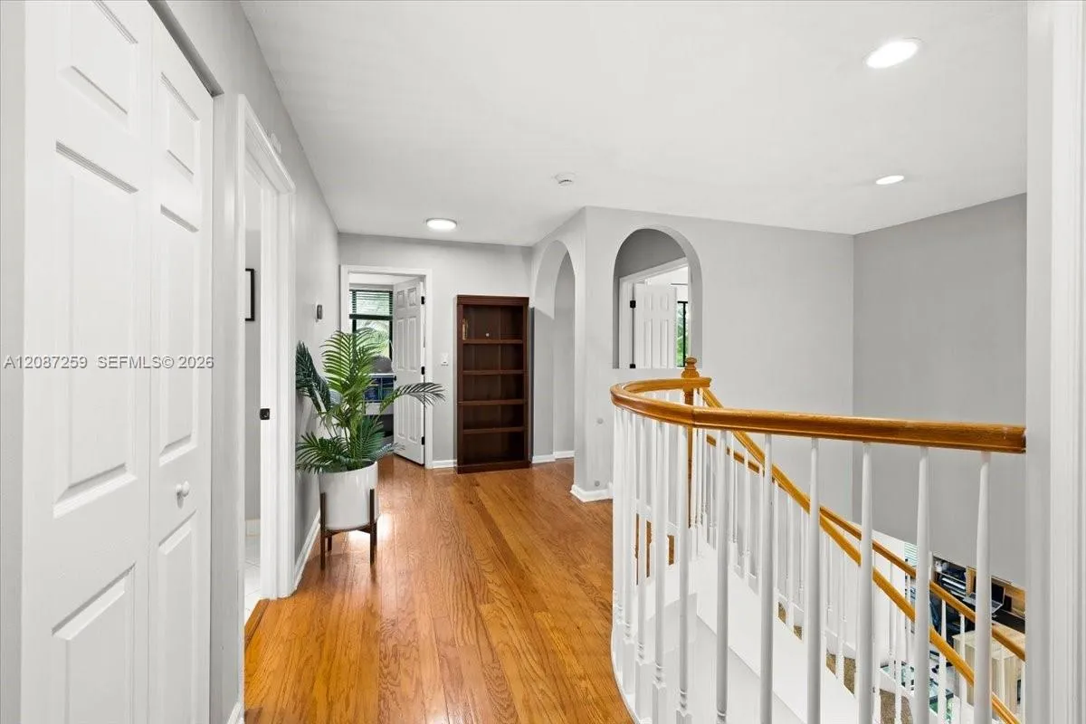 All bedrooms on the 2nd Floor