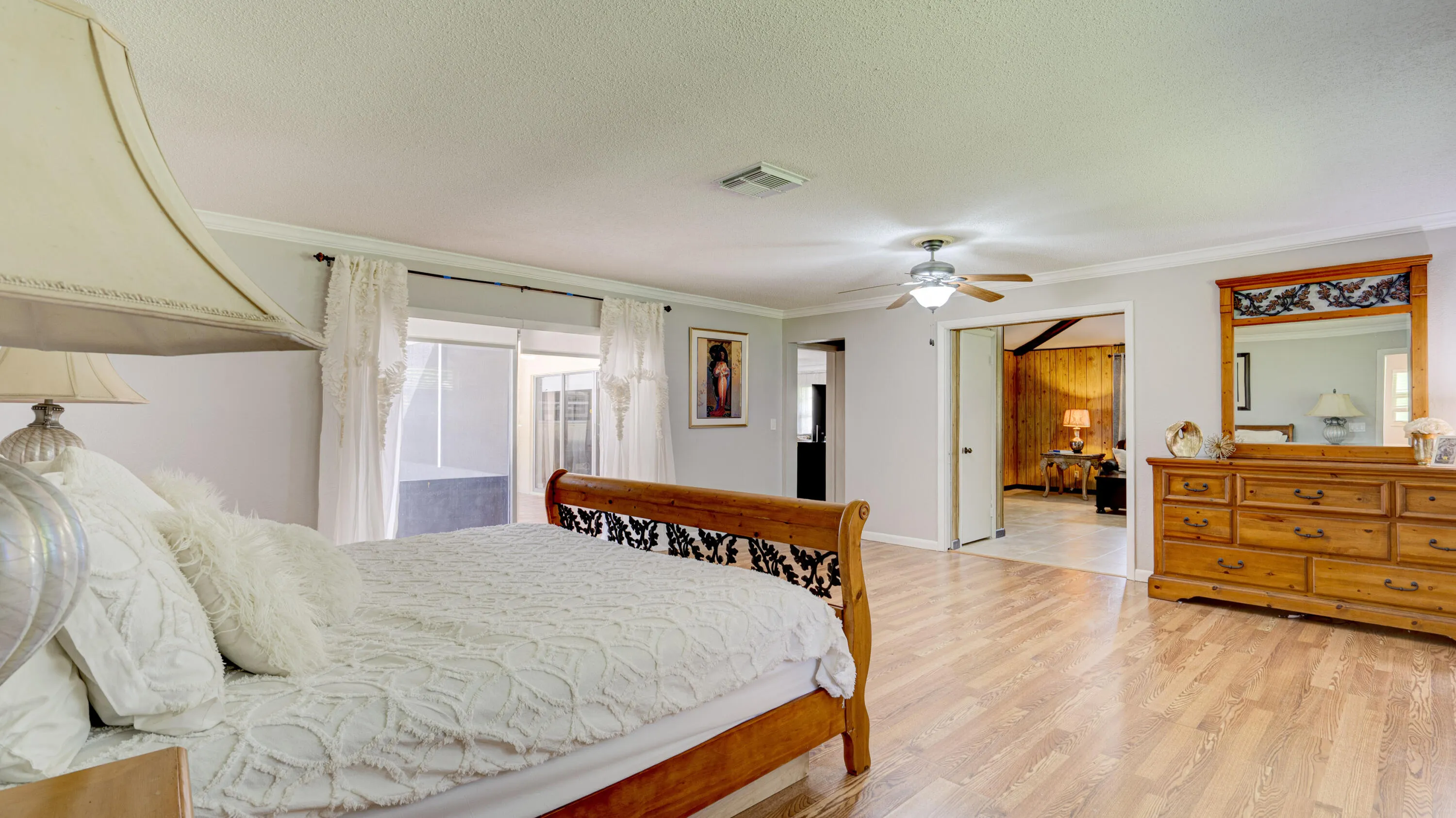 1616_E_Rd_Loxahatchee_FL_susamma-95