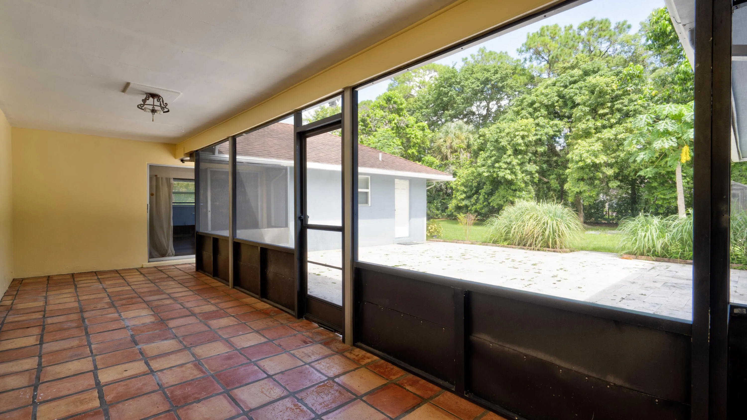 1616_E_Rd_Loxahatchee_FL_susamma-107