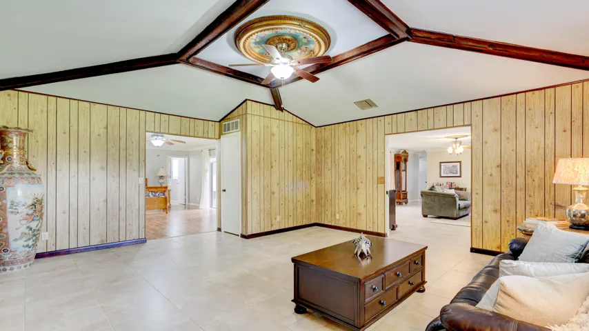 1616_E_Rd_Loxahatchee_FL_susamma-92