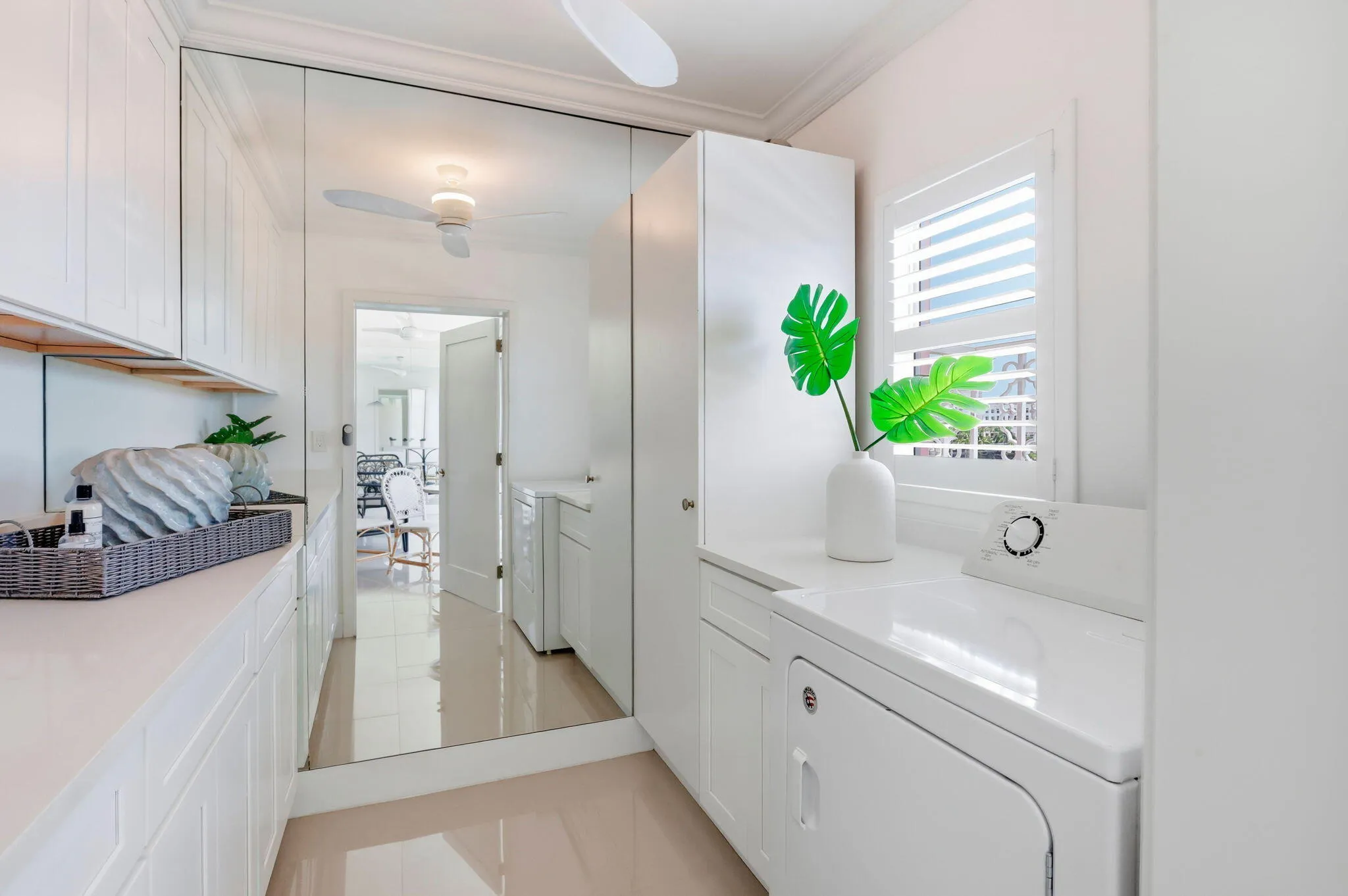 Landry Room, Ocean View