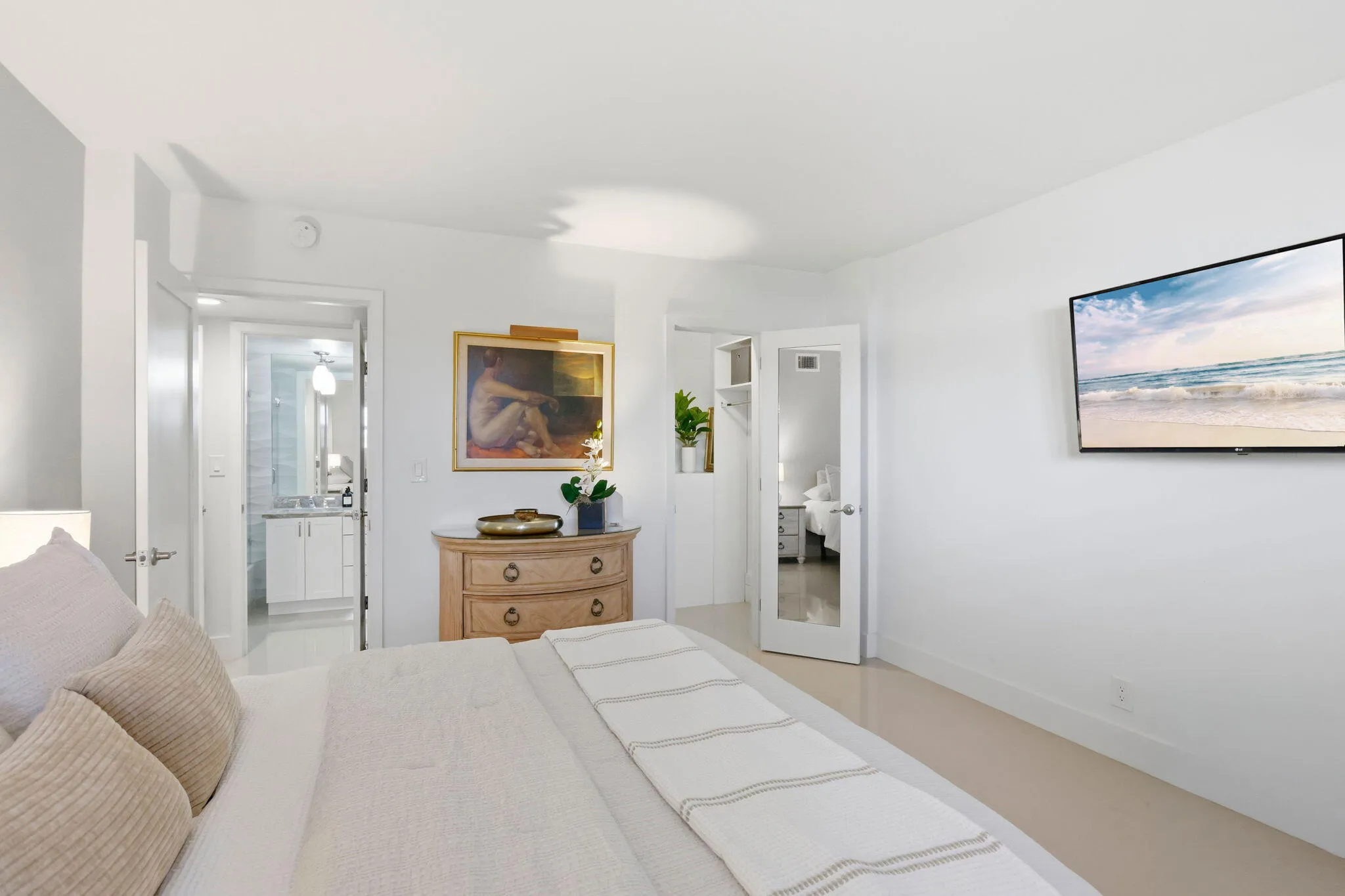 Secondary Bedroom, Walk-In Closet