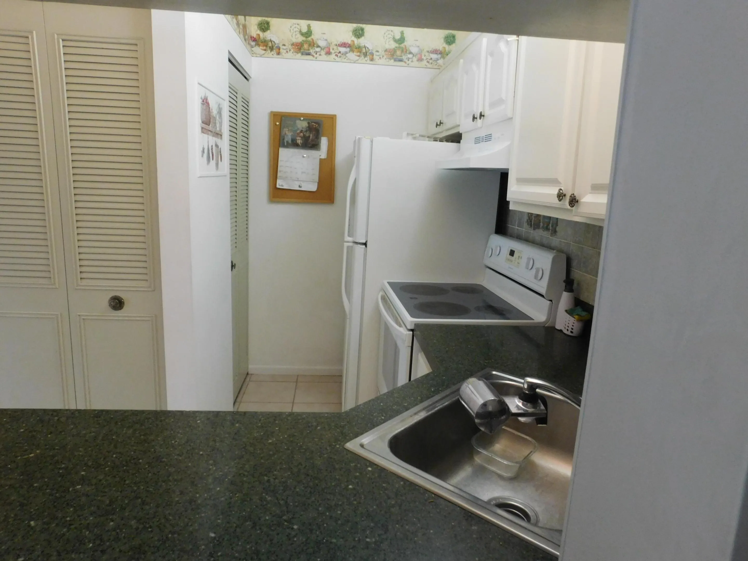 627 SEA PINE WAY - KITCHEN 2