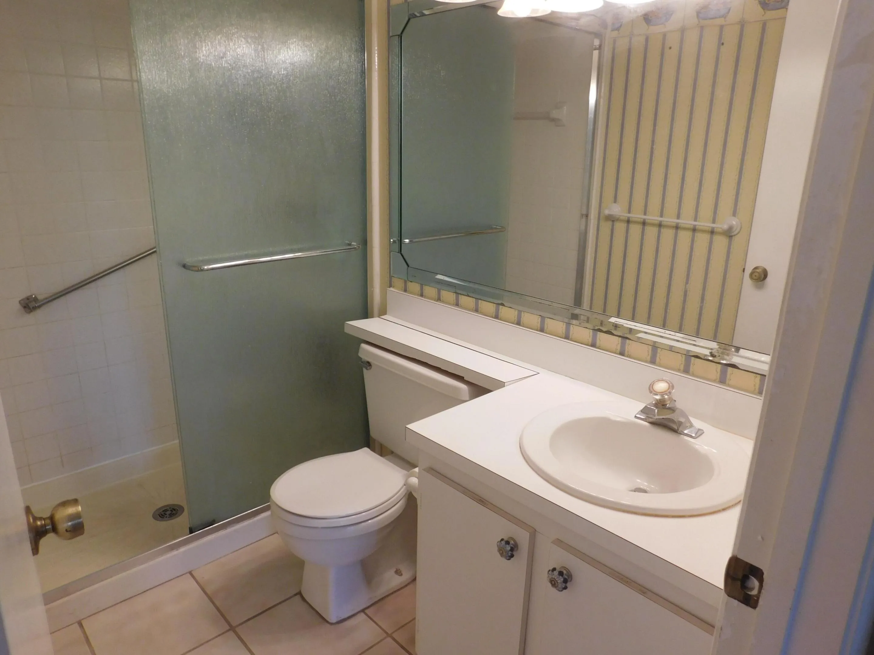 627 SEA PINE WAY - MASTER BATHROOM