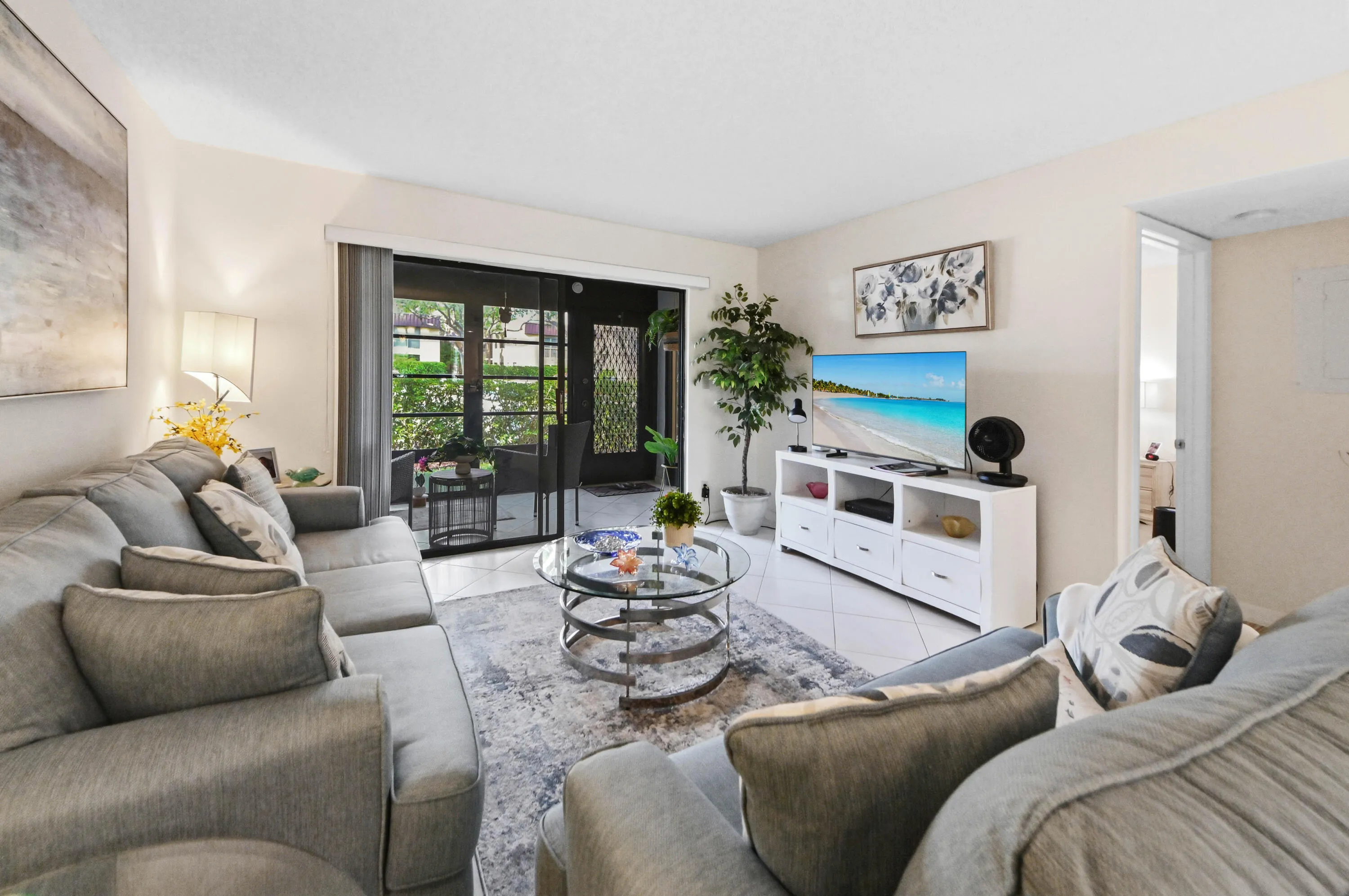 17 Living room 03