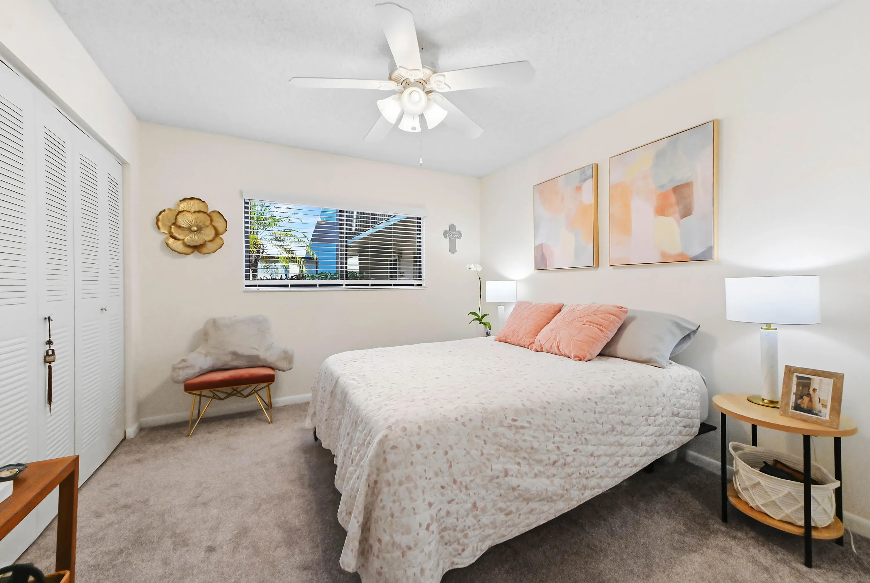 07 Bedroom 01