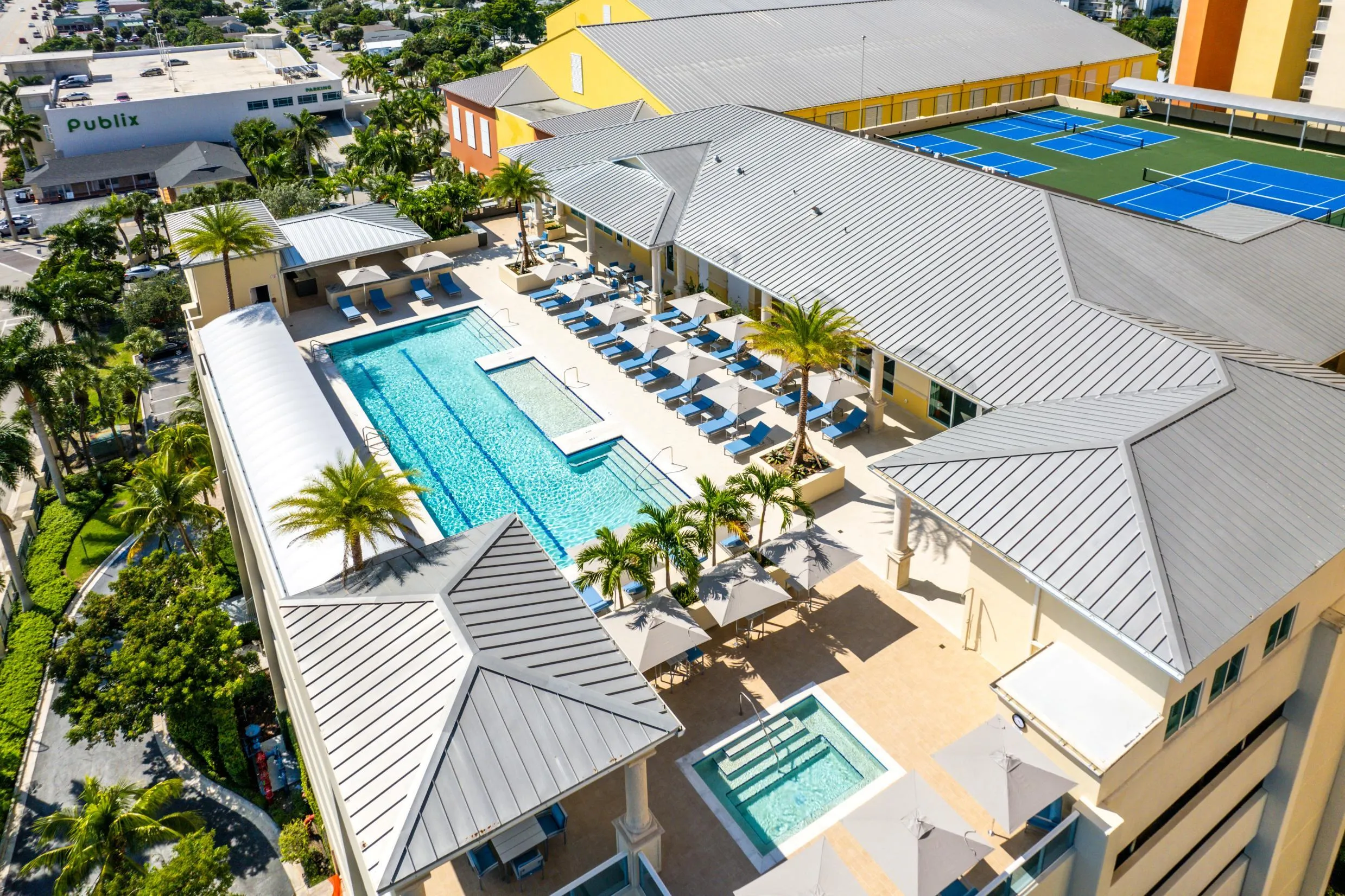 5 NEW Pool spa