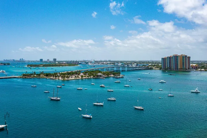 17 Boating & Snorkeling